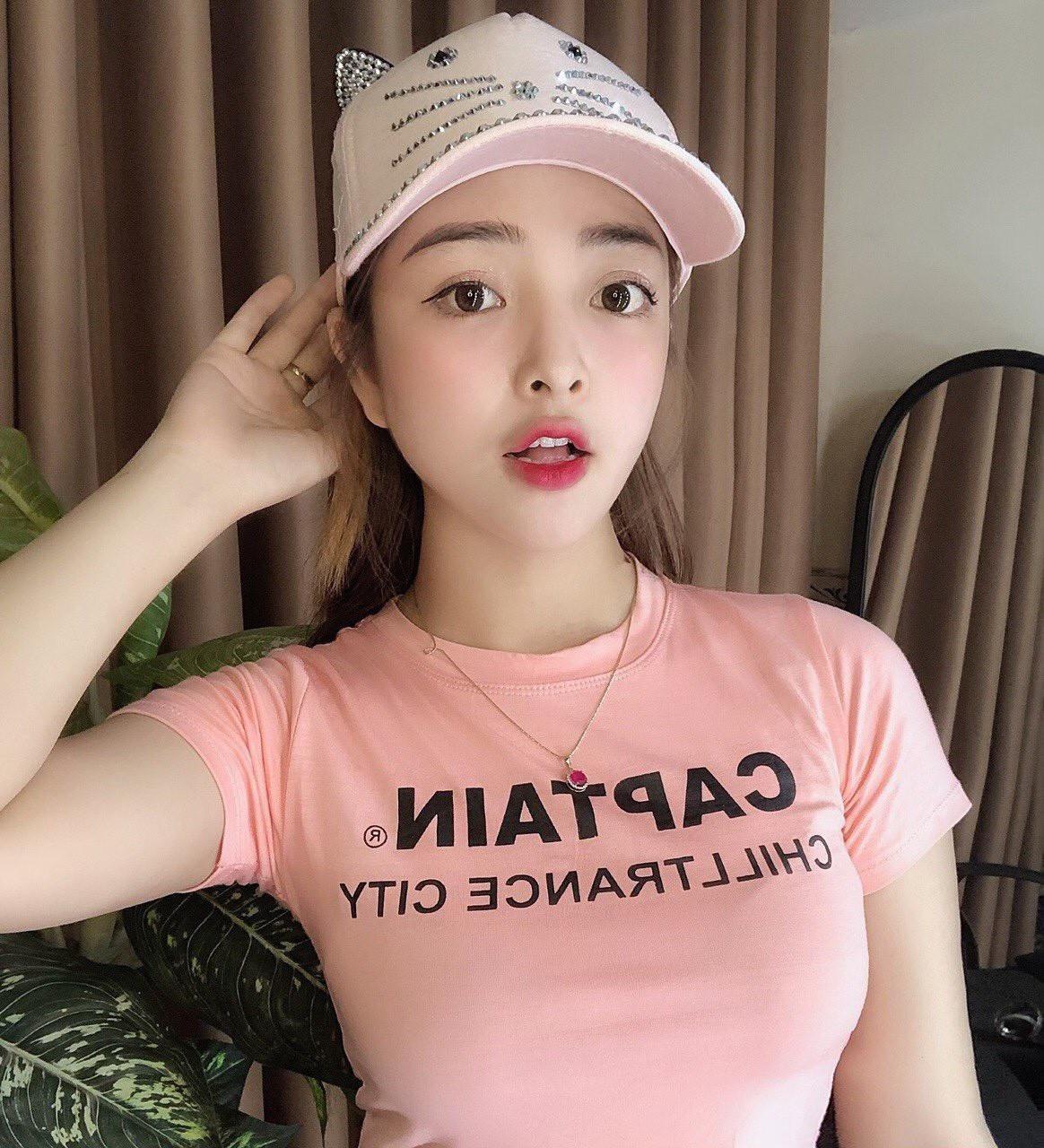 Áo Thun Lụa Croptop Ôm Body In Chữ CAPTAIN Nữ Tính TTSL0029