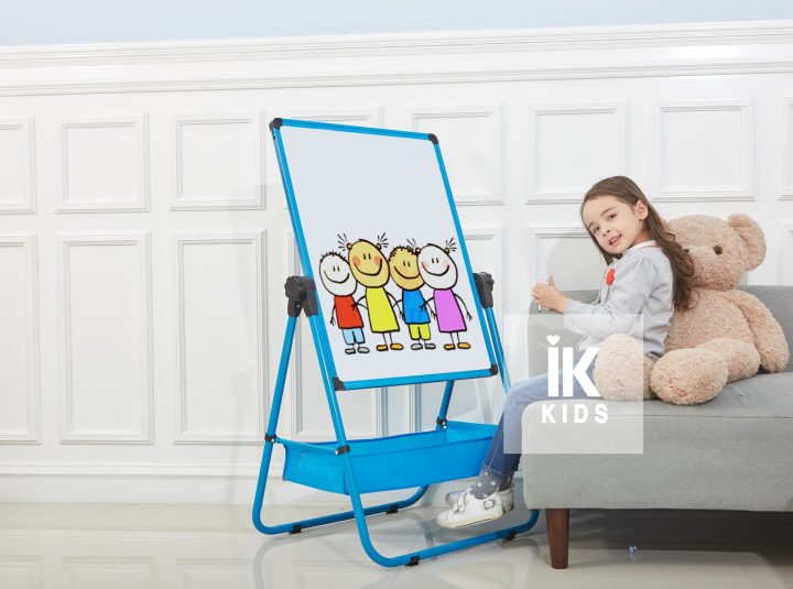 Bảng vẽ 2 mặt xóa được tặng kèm phấn và bút màu - bảng thông minh