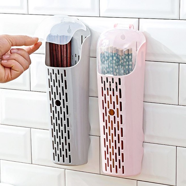Hộp nhựa đựng đũa thìa treo tường có nắp đậy - Ống đũa treo tường