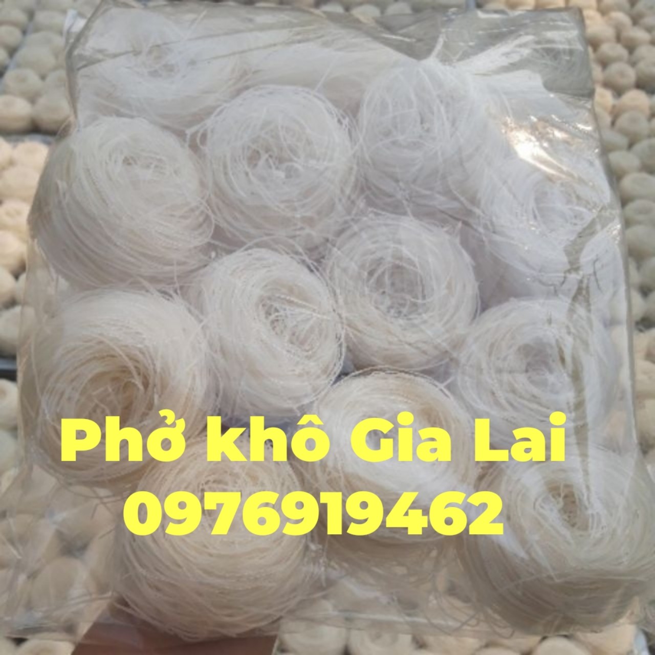 1KG PHỞ CUỘN KHÔ - HŨ TIẾU KHÔ + 500gr TƯƠNG ĐEN GIA LAI