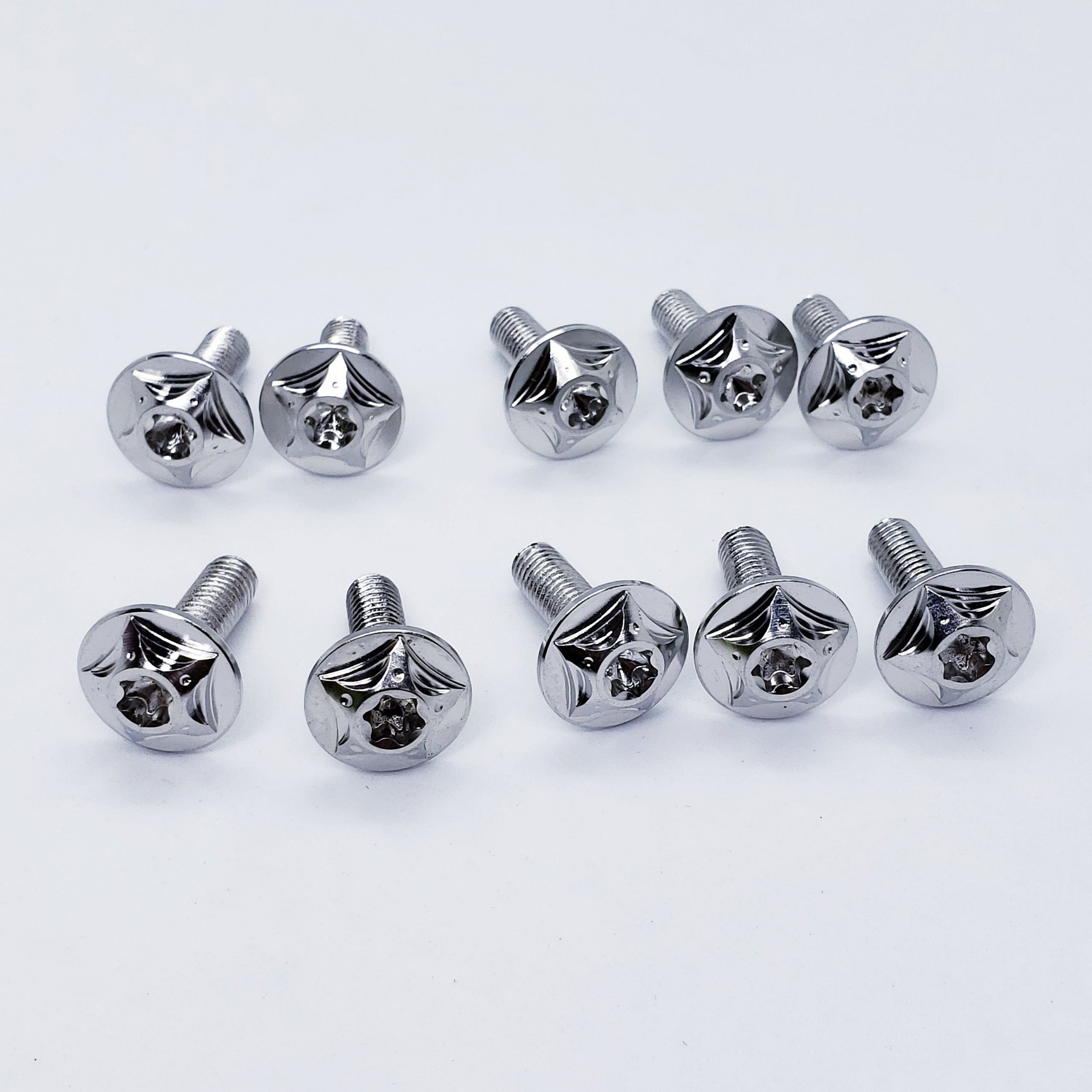 Ốc salaya 6ly2 inox gắn dàn áo ốp pô dè sau xe exciter winner sirius  wave...(giá 10 ốc đầu sao)