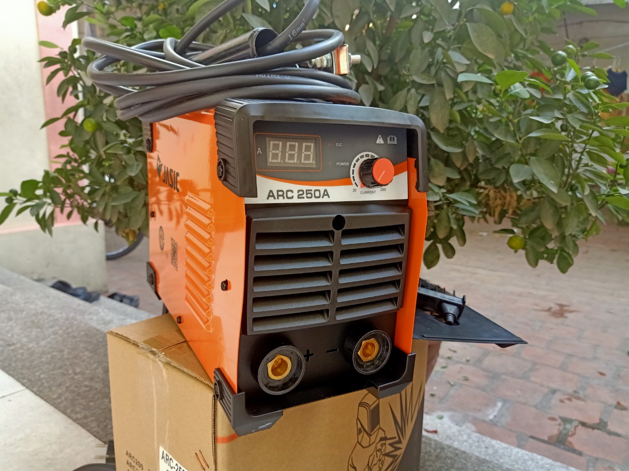 Máy hàn điện tử jasic arc 250a