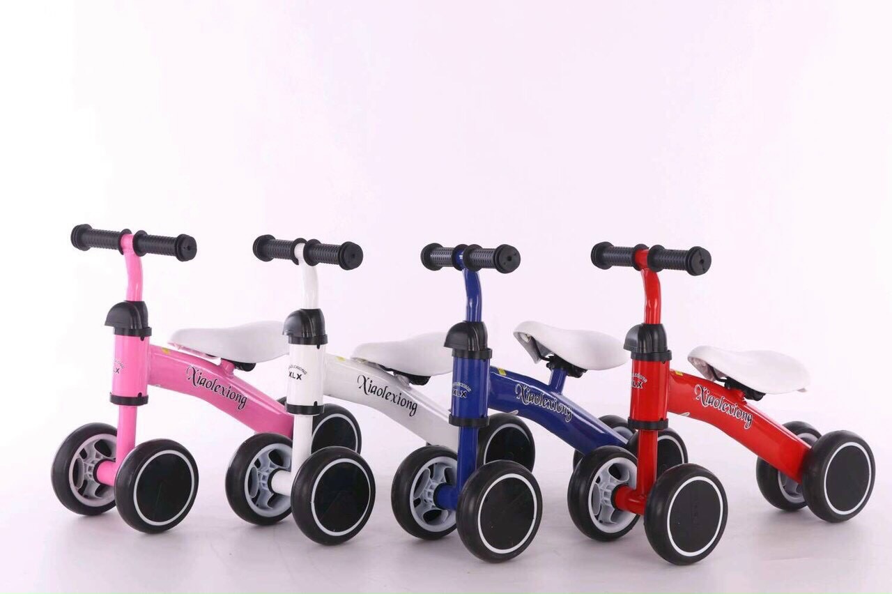 Xe cân bằng cho bé 4 bánh,xe thăng bằng,xe cân bằng cho bé. từ 1--4 tuổi