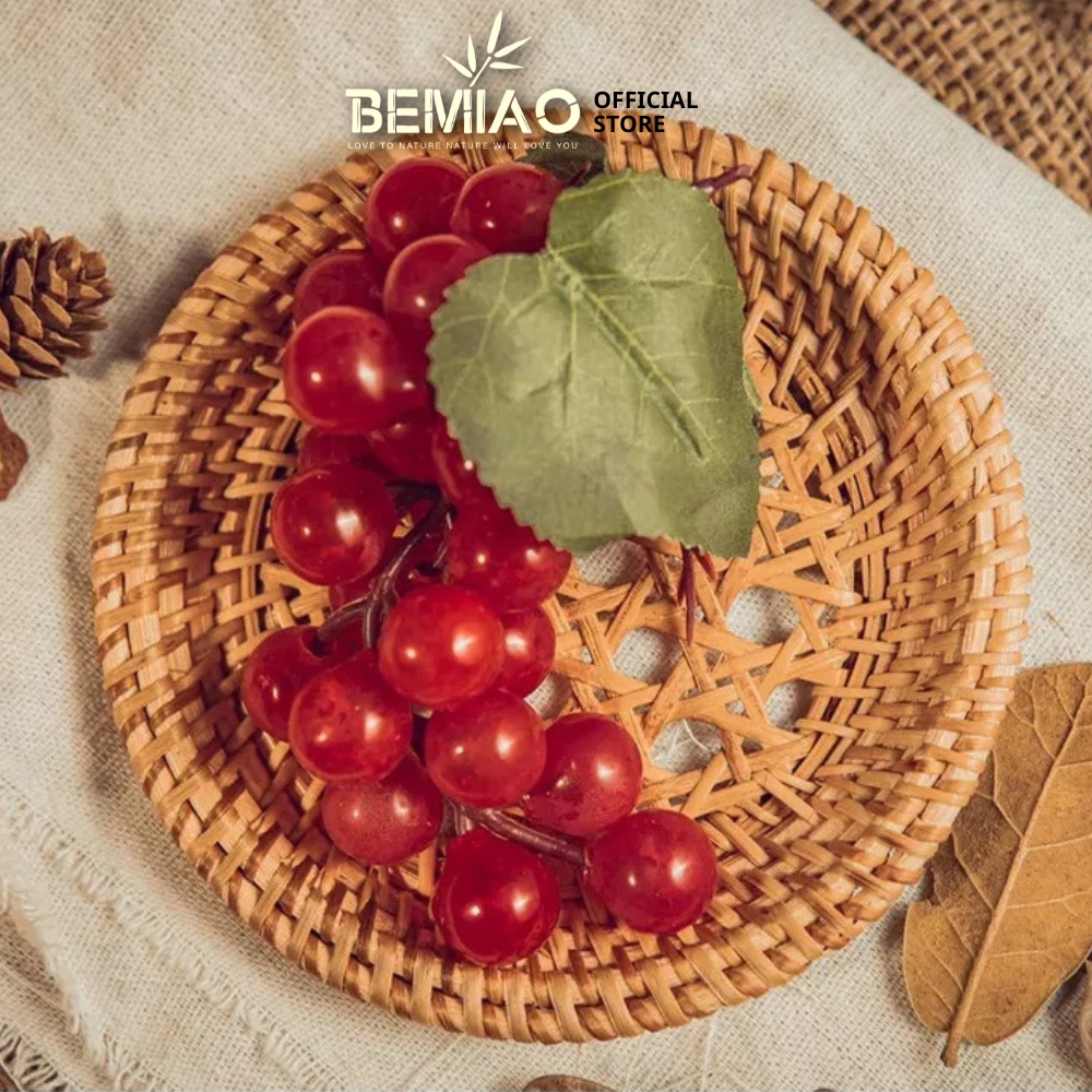 Đĩa mây tròn đáy lưới đựng đồ ăn khô Khay mây trang trí đựng hoa quả Đĩa mây Bemiao
