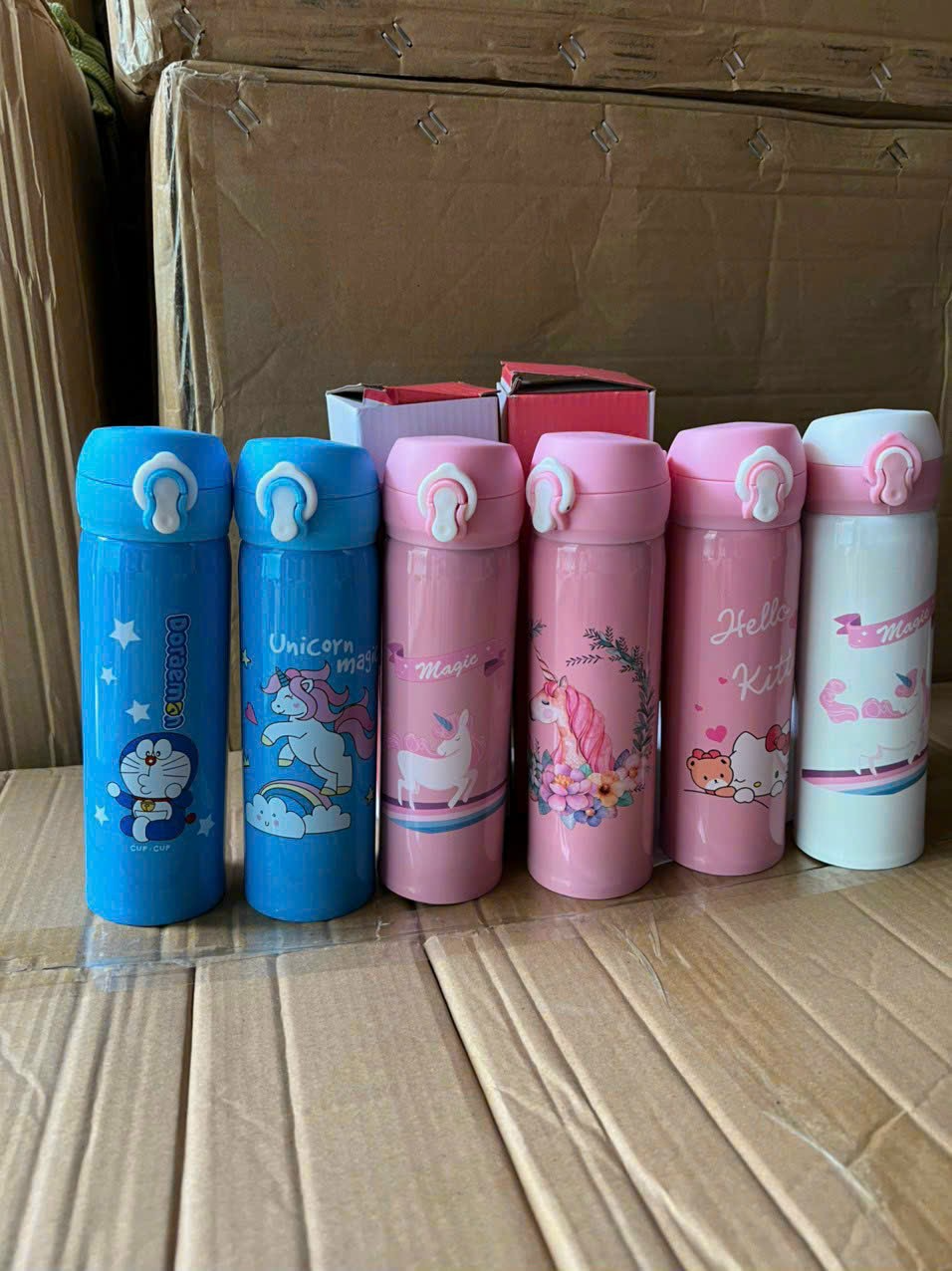 Bình giữ nhiệt hello kitty siêu dễ thương chất liệu inox 304