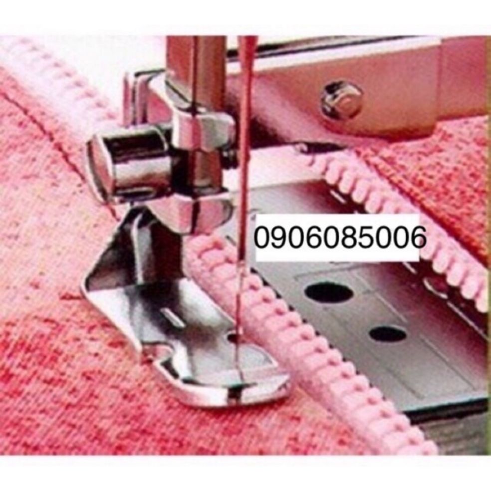 Chân vịt tra khoá đa năng dùng cho máy may gia đình.