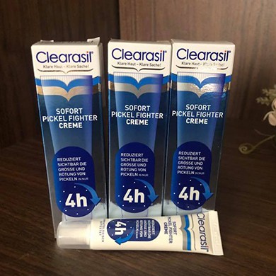 KEM MỤN CLEARASIL