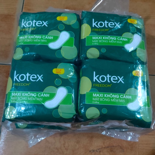 Lốc 8 gói Băng vệ sinh KOTEX FREEDOM dày không cánh