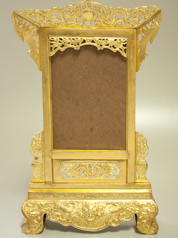 Khung ảnh thờ bằng đồng vàng