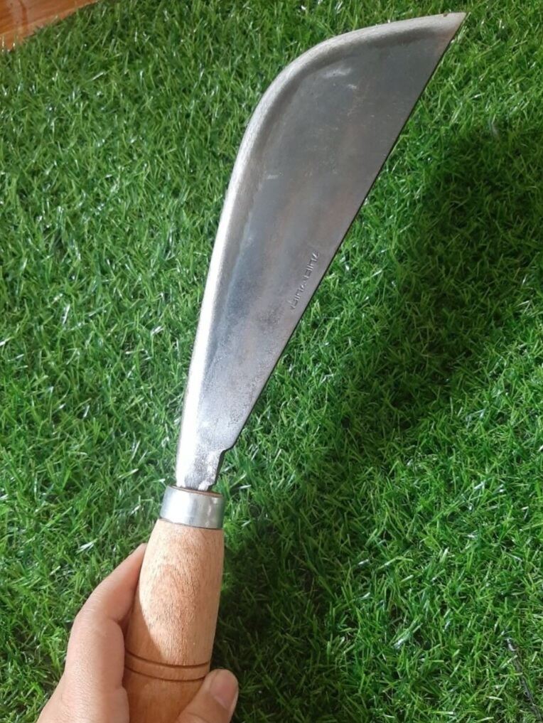 Dao yếm làm cá