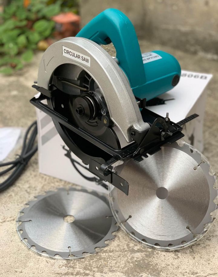 Cưa đĩa circular 5806b, máy cưa gỗ chuyên dụng dùng cắt gỗ, cắt nhựa, mika, gạch. dùng cắt thẳng, cắt nghiêng 45 độ
