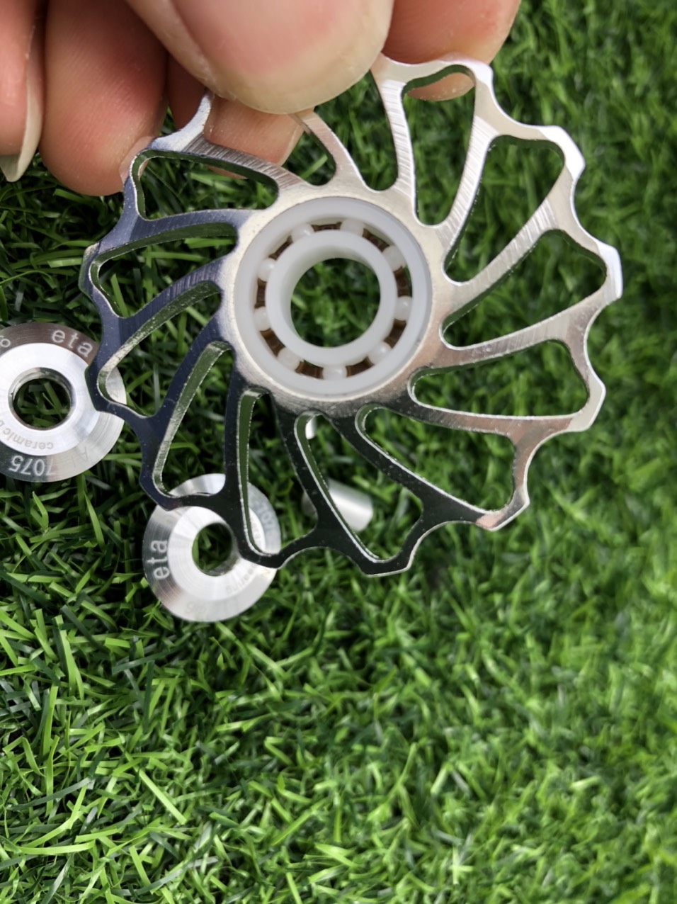 Bánh răng đề sau xe đap ETA bike 13T vòng bi bạc đạn sứ