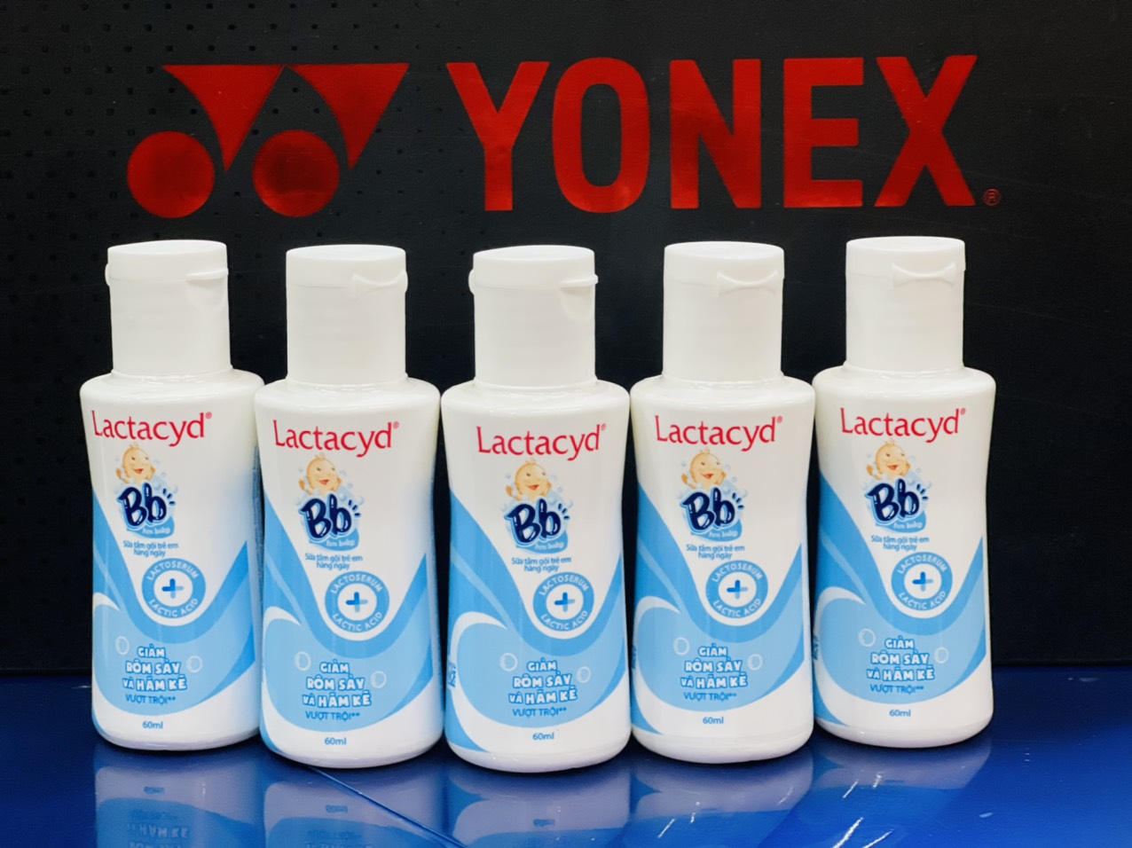 Set 5 chai Sữa tắm gội ngừa rôm sảy cho bé Lactacyd BB 60ml