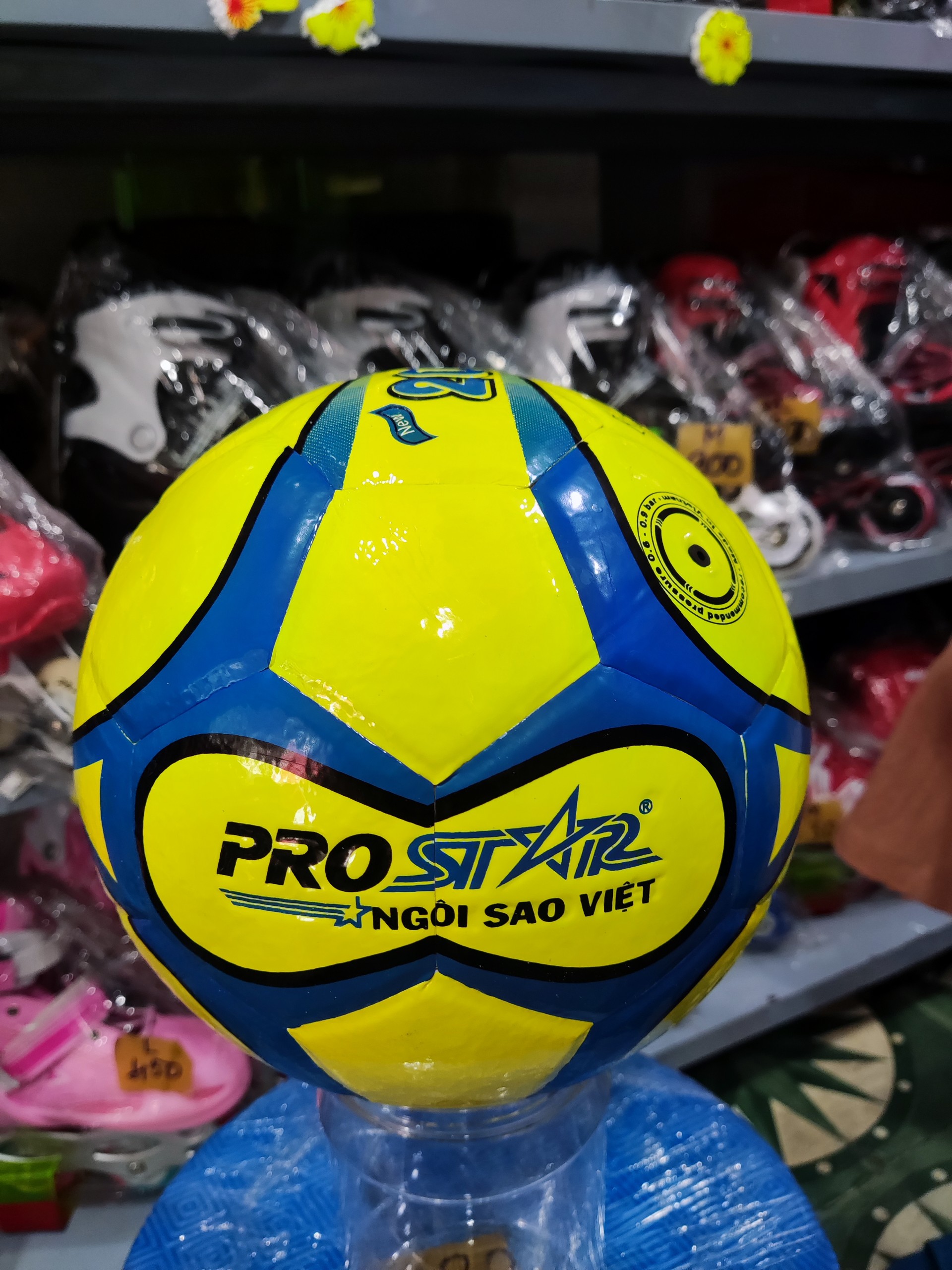 Banhh bóng đá futsal prostar 2030 delta số 4