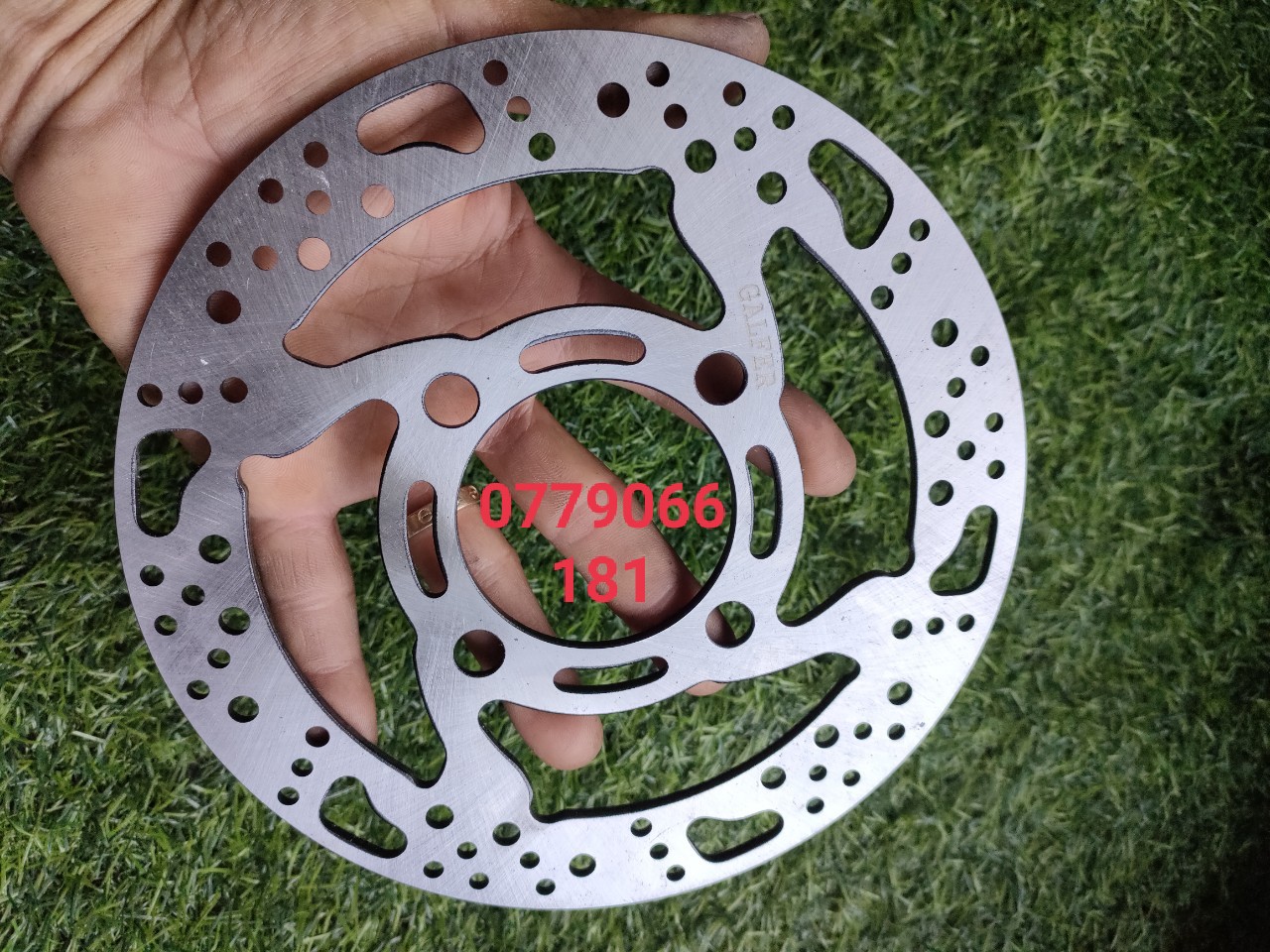 1 CÁI ĐĨA KIỂU GẮN VỪA KHÔNG CHẾ CÁC DÒNG XE TAY GA VARIO, VISION, MIO, CLICK, LUVIAS  SẢN PHẨM MỚI Y NHƯ HÌNH ẢNH