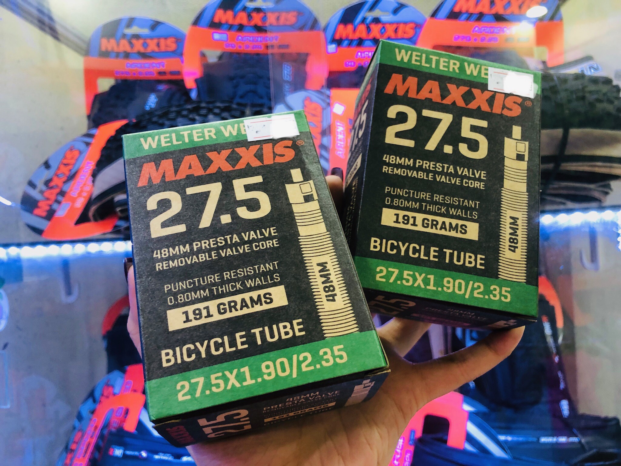 Ruột xe đạp maxxis welter weight 27.5 x 1.90/2.35