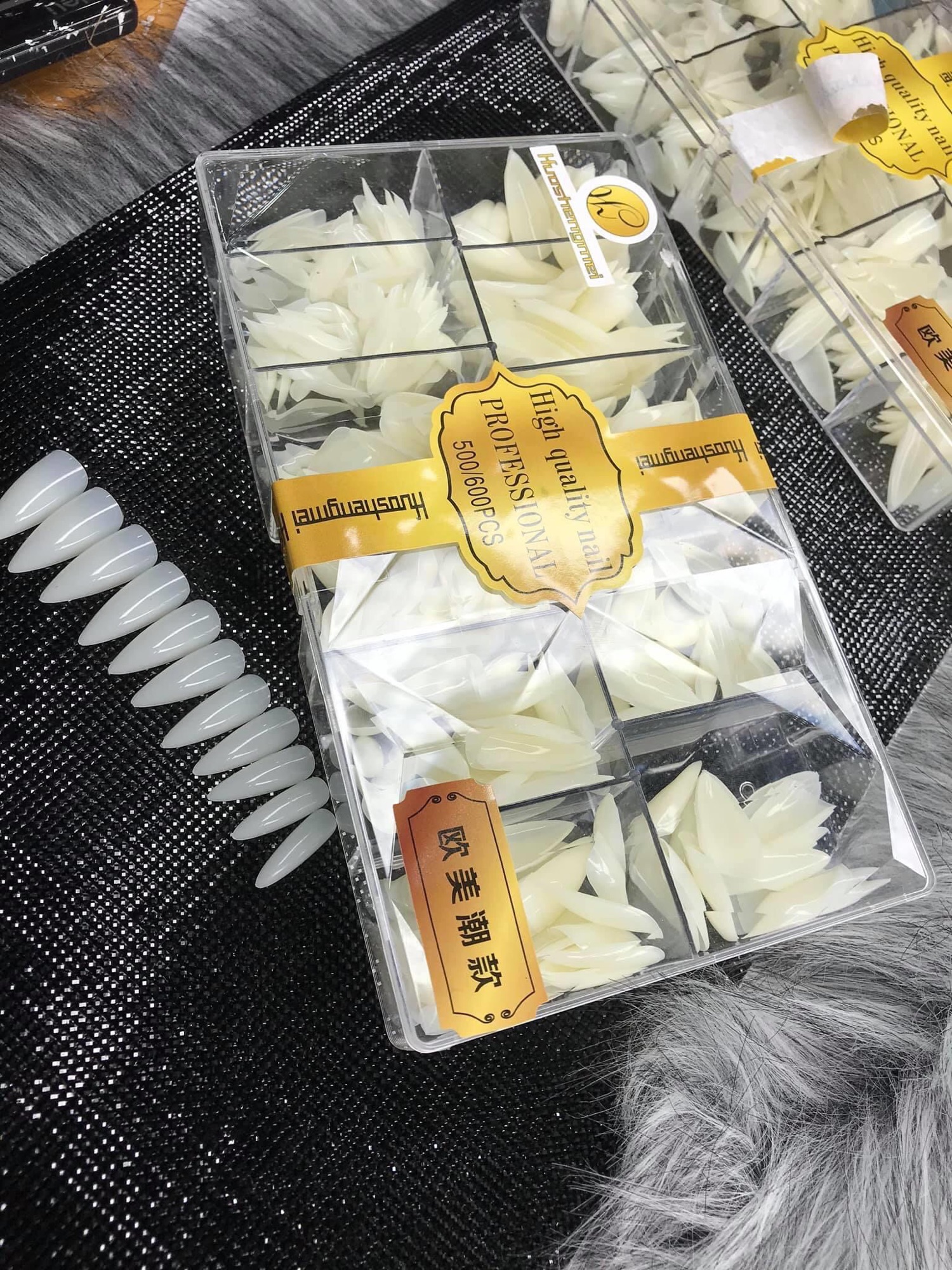 Móng úp hsm nhám, móng giả, móng gắn tay