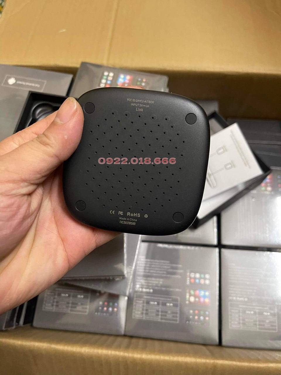 CARPLAY ANDROID BOX AI CẮM SIM 4G– BIẾN MÀN HÌNH ZIN CỦA Ô TÔ THÀNH MÀN HÌNH ANDROID – ĐIỀU KHIỂN GIỌNG NÓI – RAM 4GB – ROM 64GB TẶNG VIETMAP S2 FREE