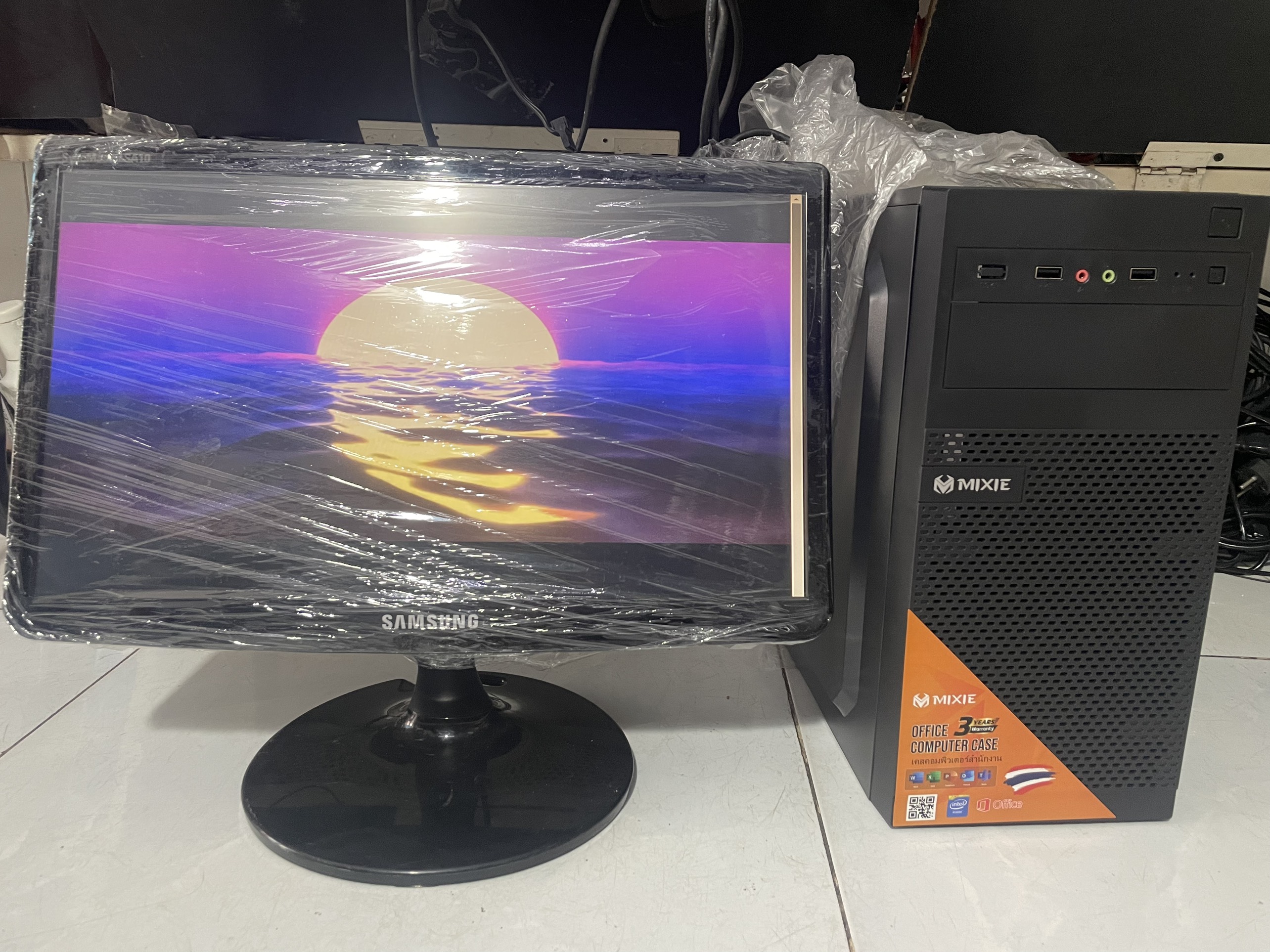 Nguyên bộ máy tính văn phòng core i3, i5, i7 cấu hình cao màn hình 19in wide bảo hành 3thang-6thang giá rẻ Giá 2,400,000 Đồng*Miễn phí vận chuyển