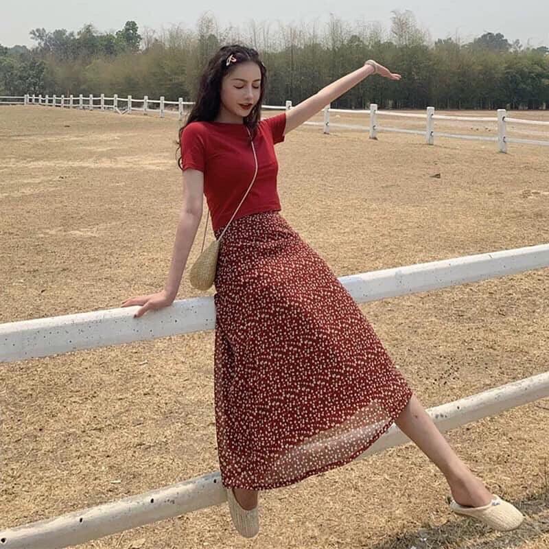 Sét Chân váy hoa dáng vintage kèm áo thun crotop