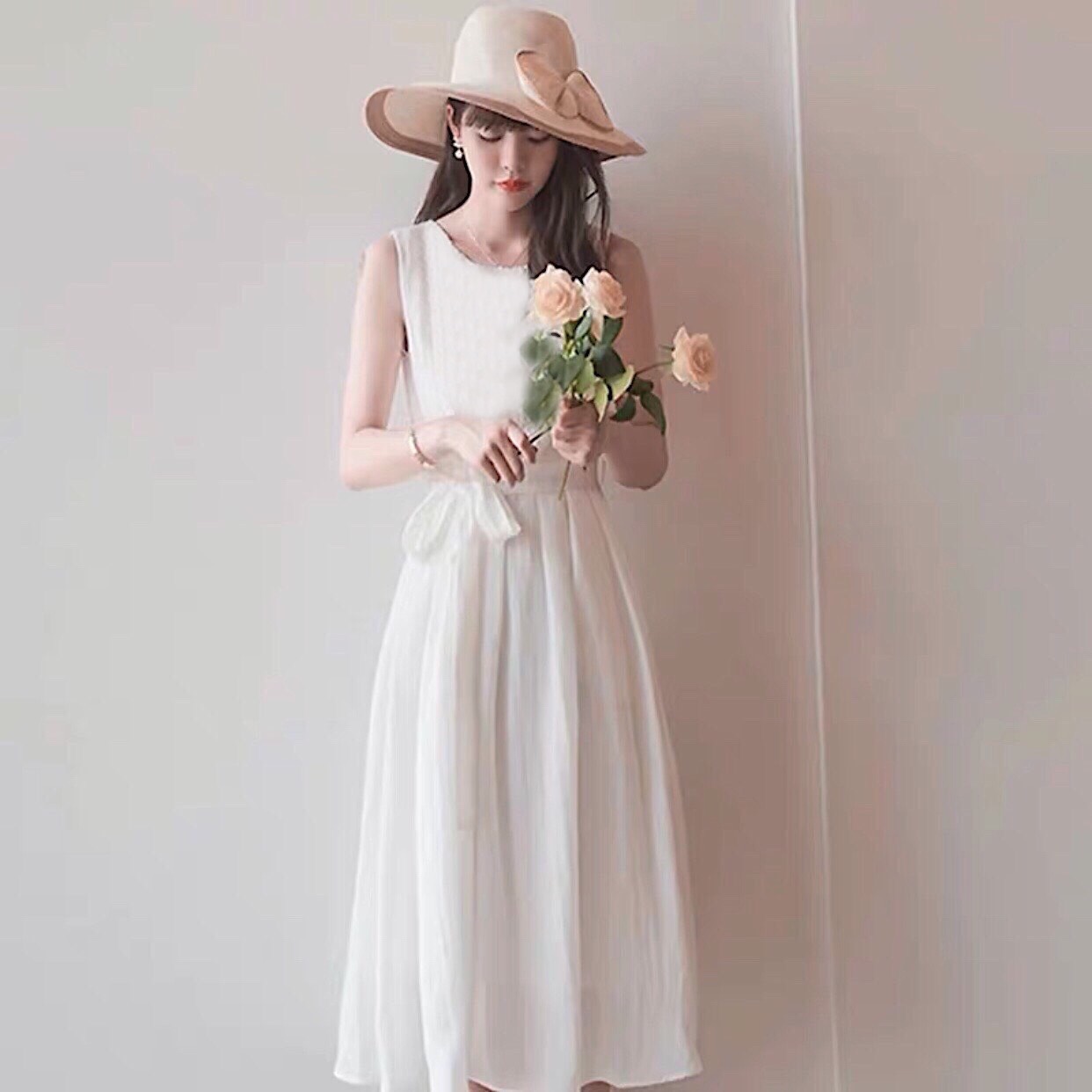 Đầm trắng nơ eo xinh xắn đáng yêu trẻ trung