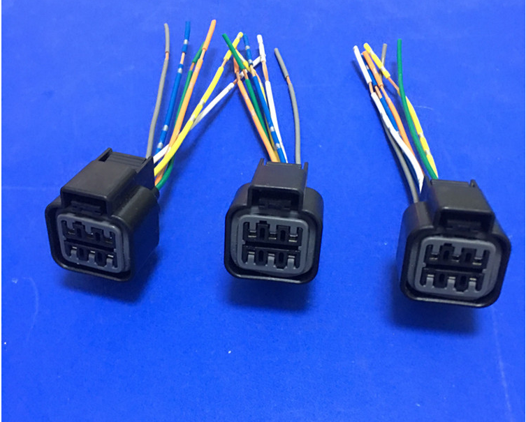 Giắc cắm đèn pha 6 dây