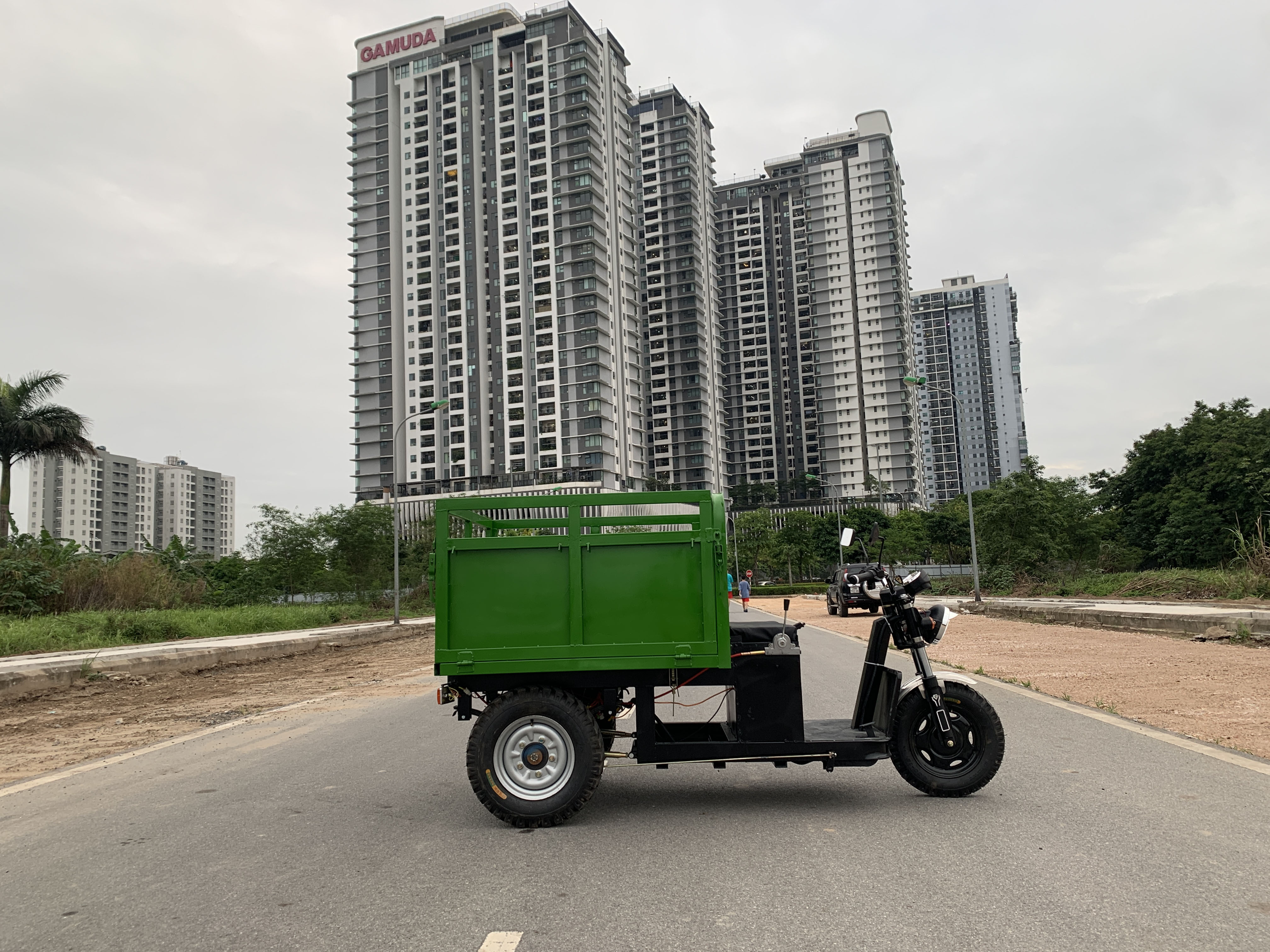 Xe điện ba bánh chở hàng tải trọng 1 tấn