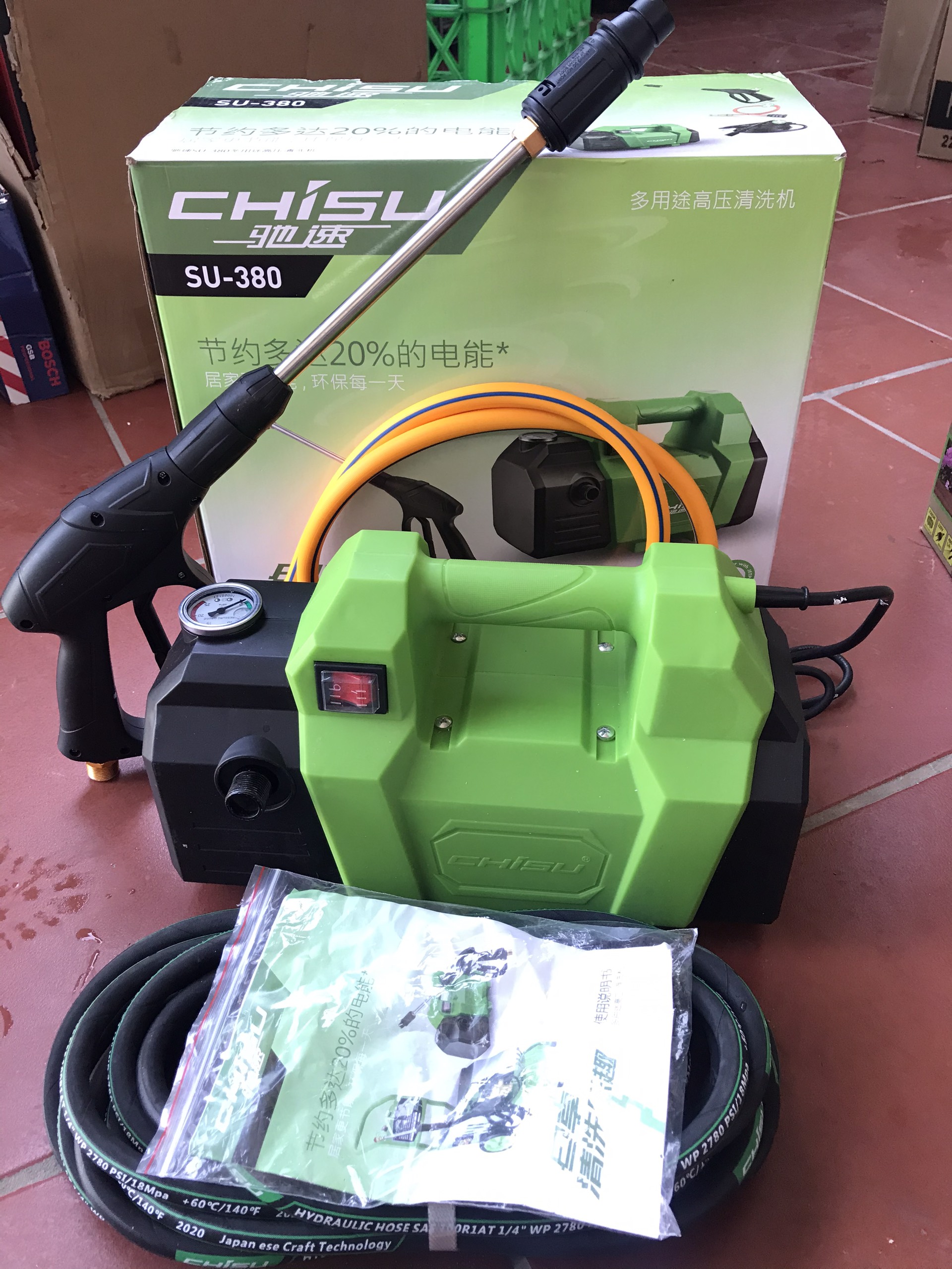 Máy rửa xe áp lực cao chisu 380