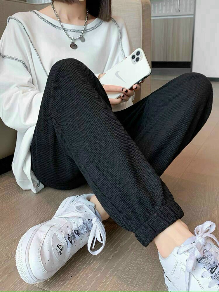 Quần jogger nữ phong cách bo gấu