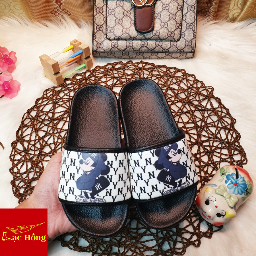 Dép trẻ em sành điệu