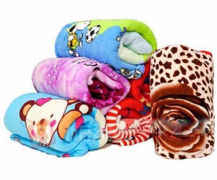 Mền tuyết nhung cao cấp 1m7 x 2m màu ngẫu nhiên