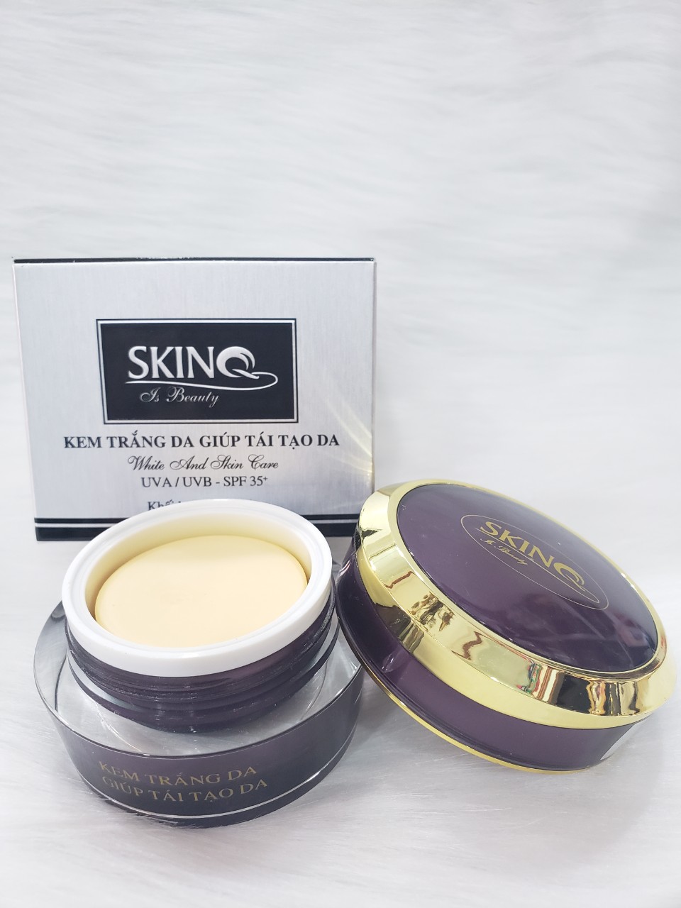 Kem trắng da giúp tái tạo da skinq 20g