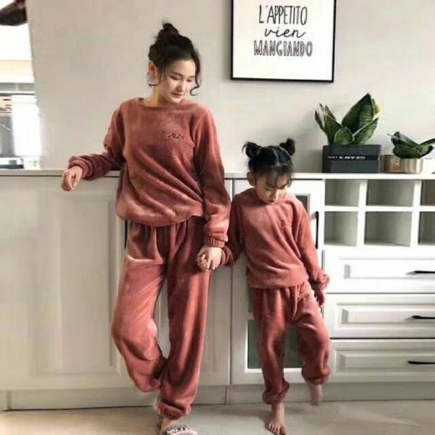 Set quần áo lông cừu-Bộ bông mặc nhà cho mẹ và bé ngày đông Bộ quần áo Dstudio - Q5689