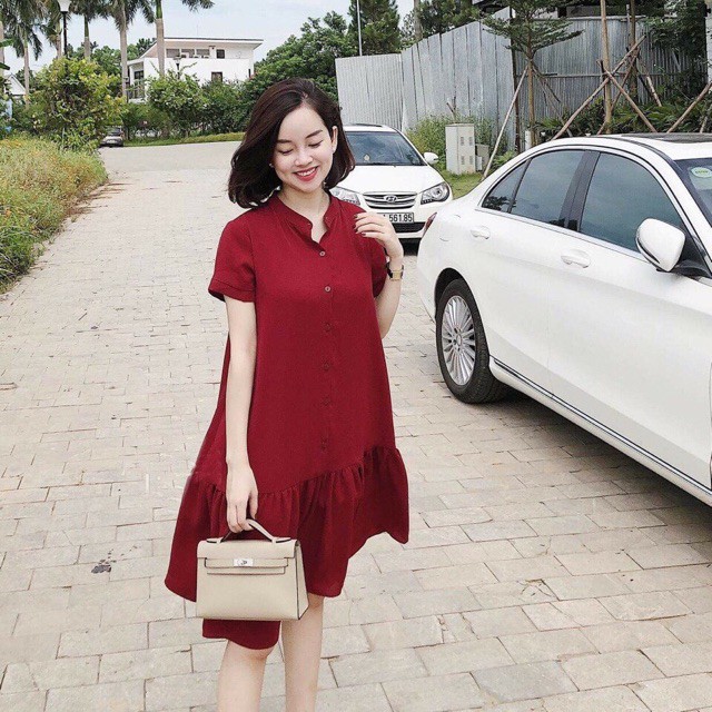Đầm đỏ đuôi cá cổ trụ