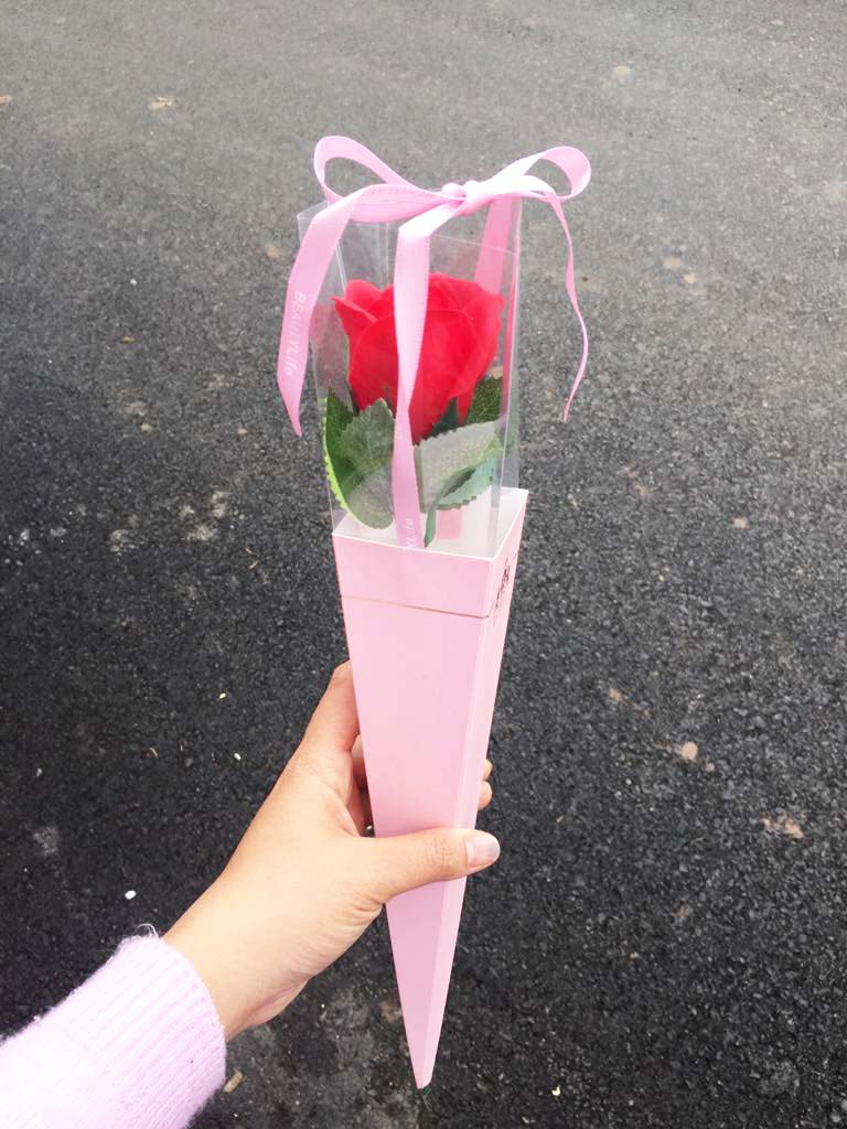 Bó hoa  sáp 1 bông- Bó dễ thương, sang trọng, thanh lịch, phù hợp với tất cả lễ, hương thơm dịu nhẹ, - Mango House shop- Tặng kèm 01 thiệp- Bó hoa sáp thơm, bó hoa sáp đẹp, hoa sáp, quà tặng, phụ nữ, hoa sáp, hoa quà tặng