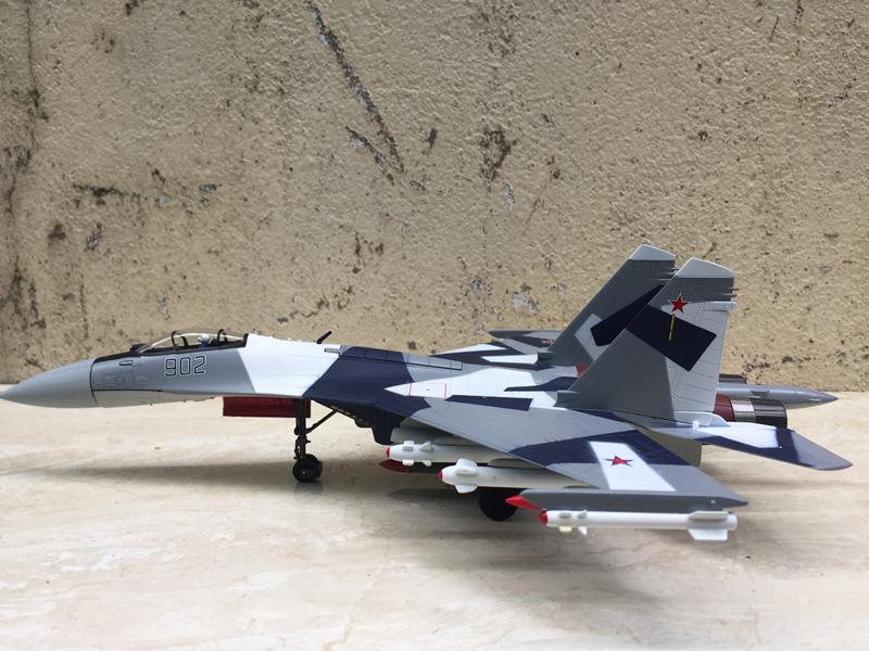 [HCM]Mô hình Máy bay SU-35B Super Flanke - 1:72