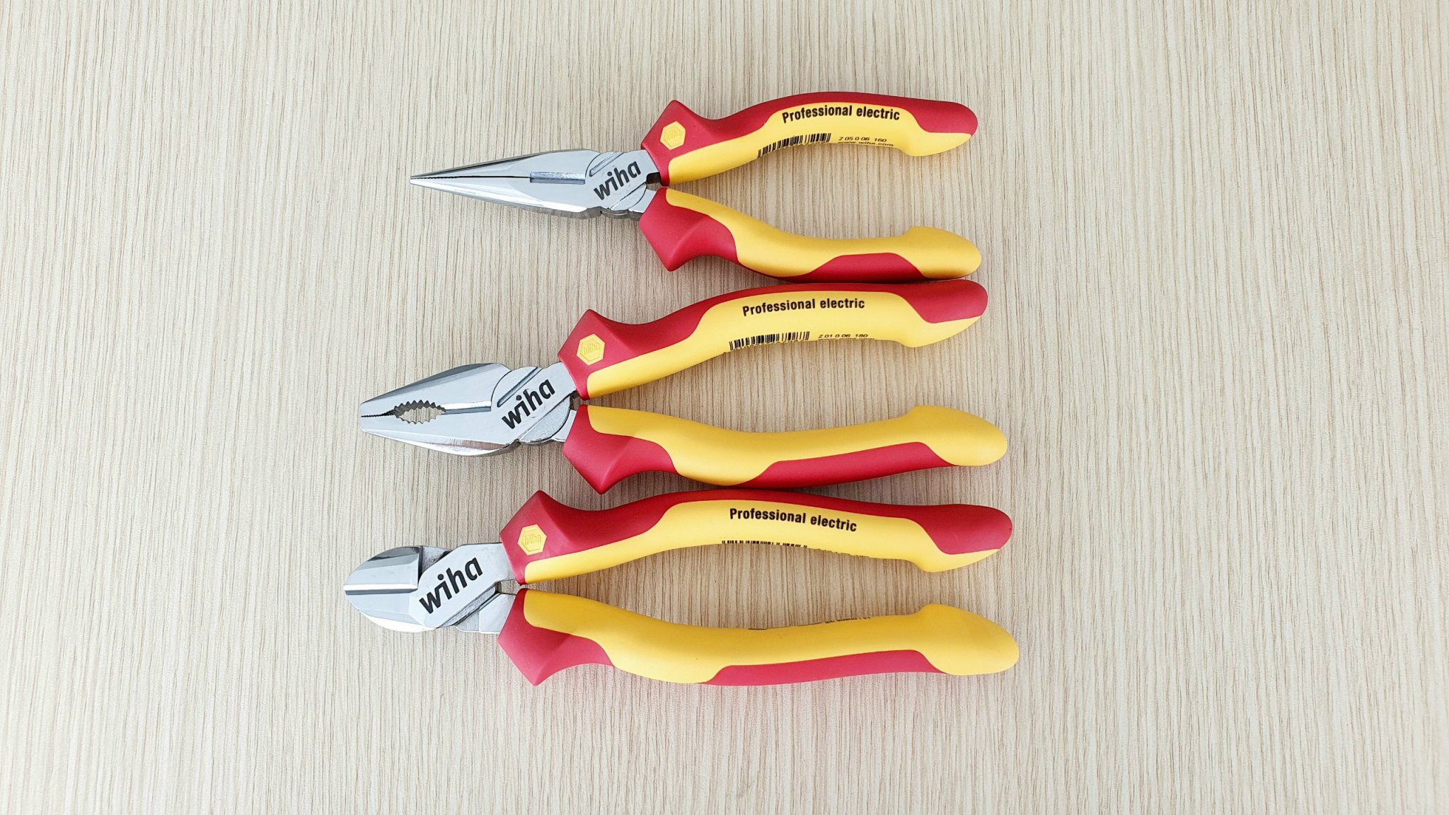 Bộ 3 kìm cách điện 1000v hãng wiha đức