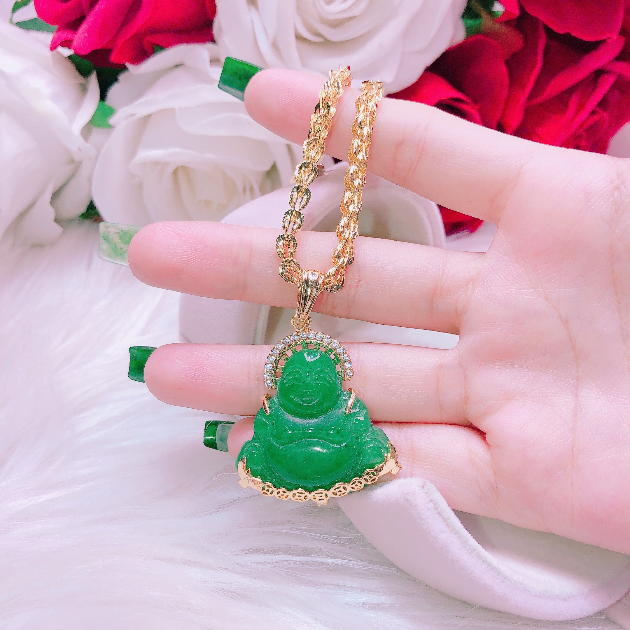 Mặt dây chuyền vàng nữ 18k, mặt phật cẩm thạch GADO DML11- đeo làm công sở cực sang chảnh và quý phái