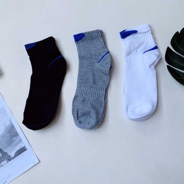1 đôi tất nam cổ cao