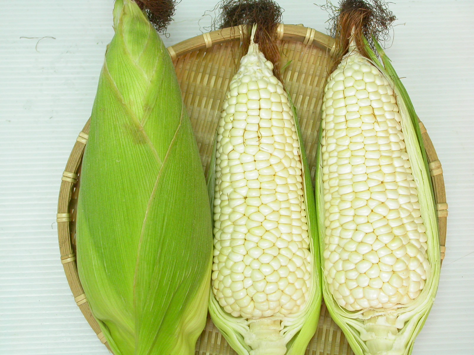 TRÁI BẮP-QUẢ NGON NHIỀU CHẤT DINH DƯỠNG TỐT CHO SỨC KHỎE