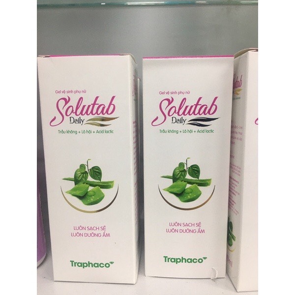 Dung dịch vệ sinh phụ nữ bộ ba thông minh trầu không-lô hội-acid lactic Solutab Traphaco chai 100 ml