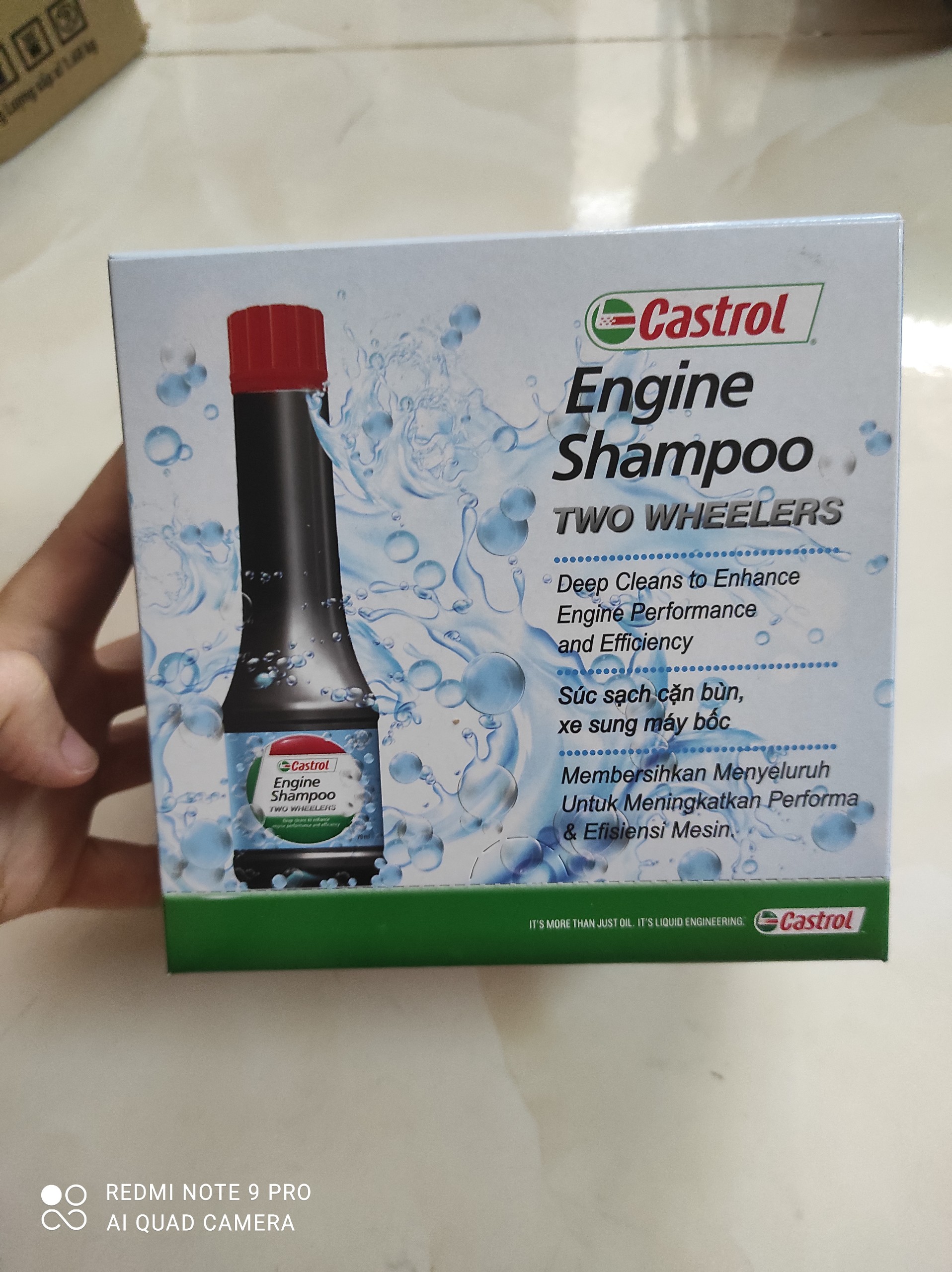 Hộp 6 chai dung dịch súc rửa động cơ xe máy 4t castrol shampoo 70ml