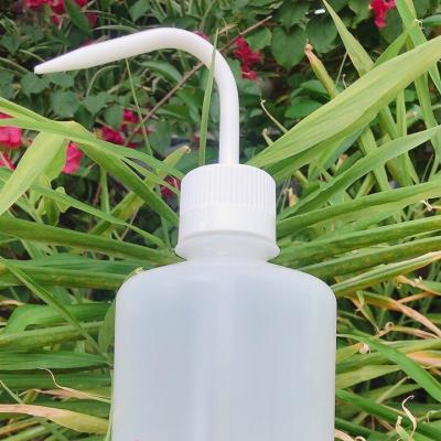 Bình tia nhựa trắng chia vạch 250ml 500ml 1000ml