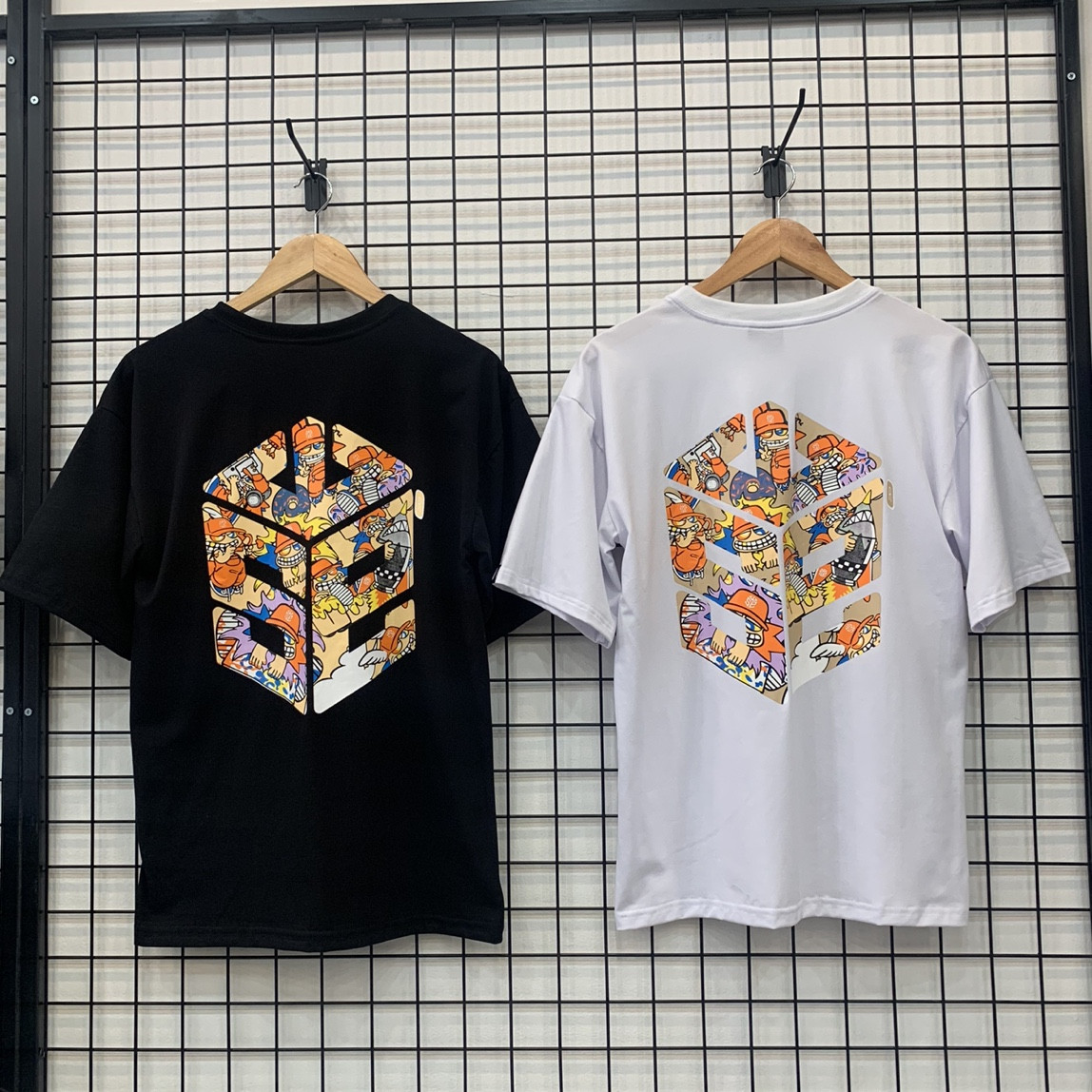 [YoloBoutique] ÁO THUN SWE MOZZIE UNISEX (ĐEN, TRẮNG)