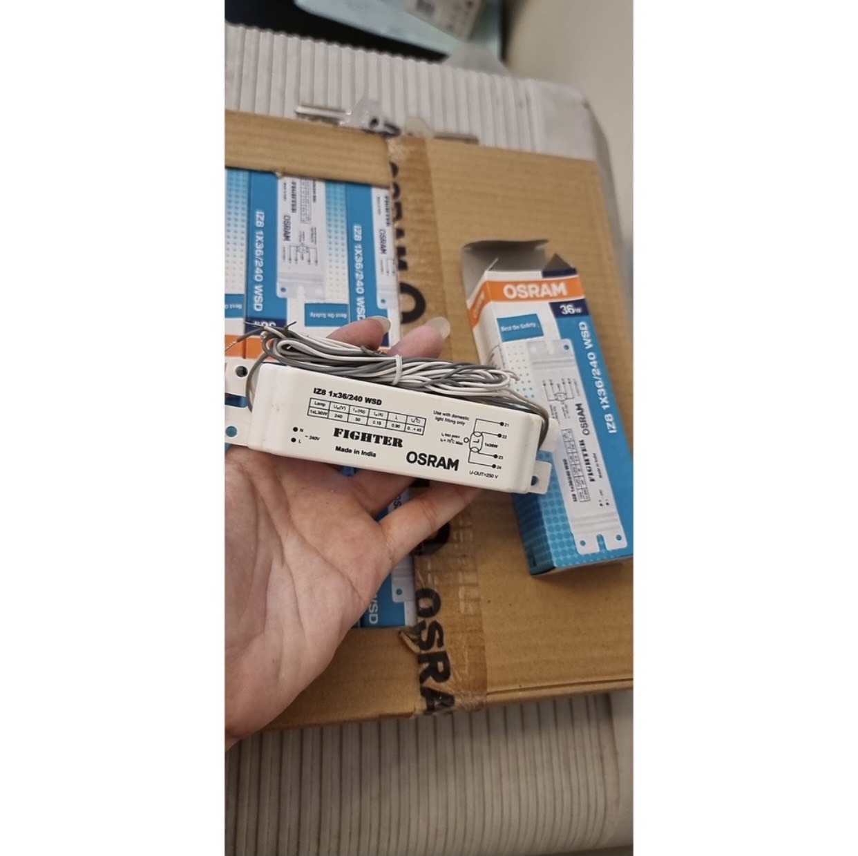 Tăng phô ballast điện tử iz8 1x36w/240 wsd osram , cho bóng huỳnh quang 36w
