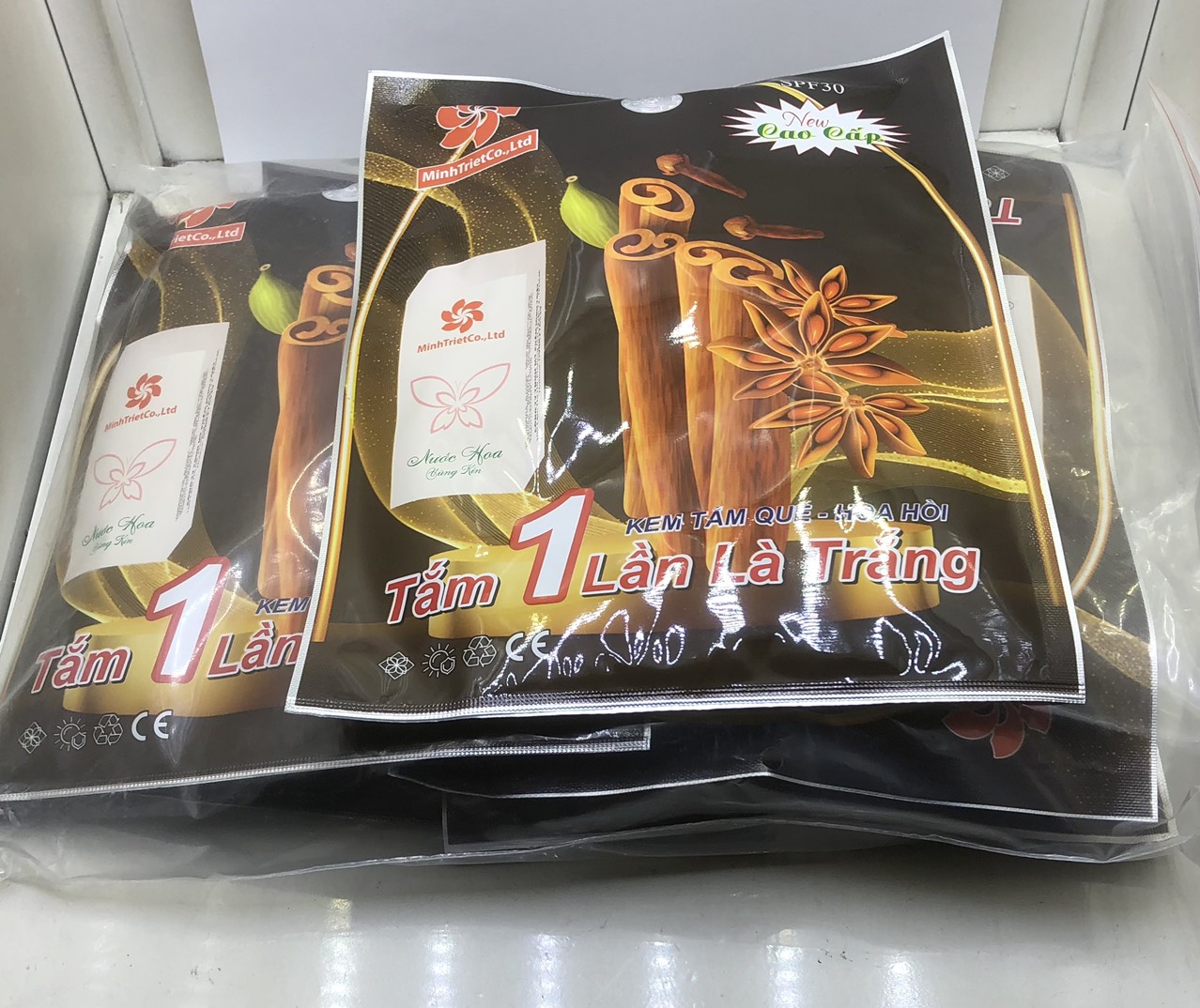 Tắm trắng quế hoa hồi Radiant tắm 1 lần là trắng chuyên dùng cho spa