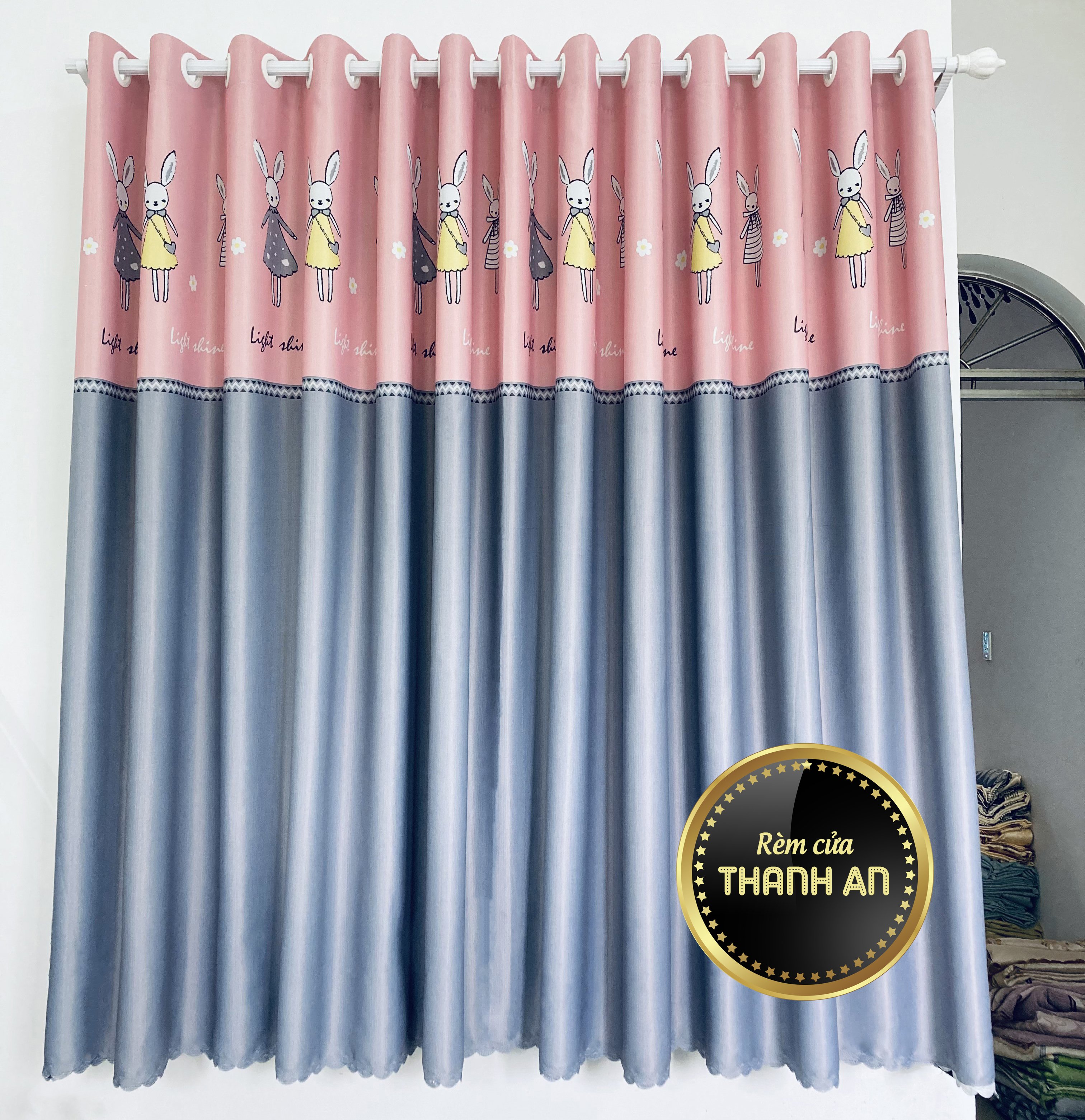 TA006 Rèm cửa chính, rèm cửa sổ, rèm cửa phòng ngủ, rèm trang trí, rèm ngăn phòng, rèm decor vải gấm 3 lớp chống nắng cao cấp họa tiết thỏ hồng, xám