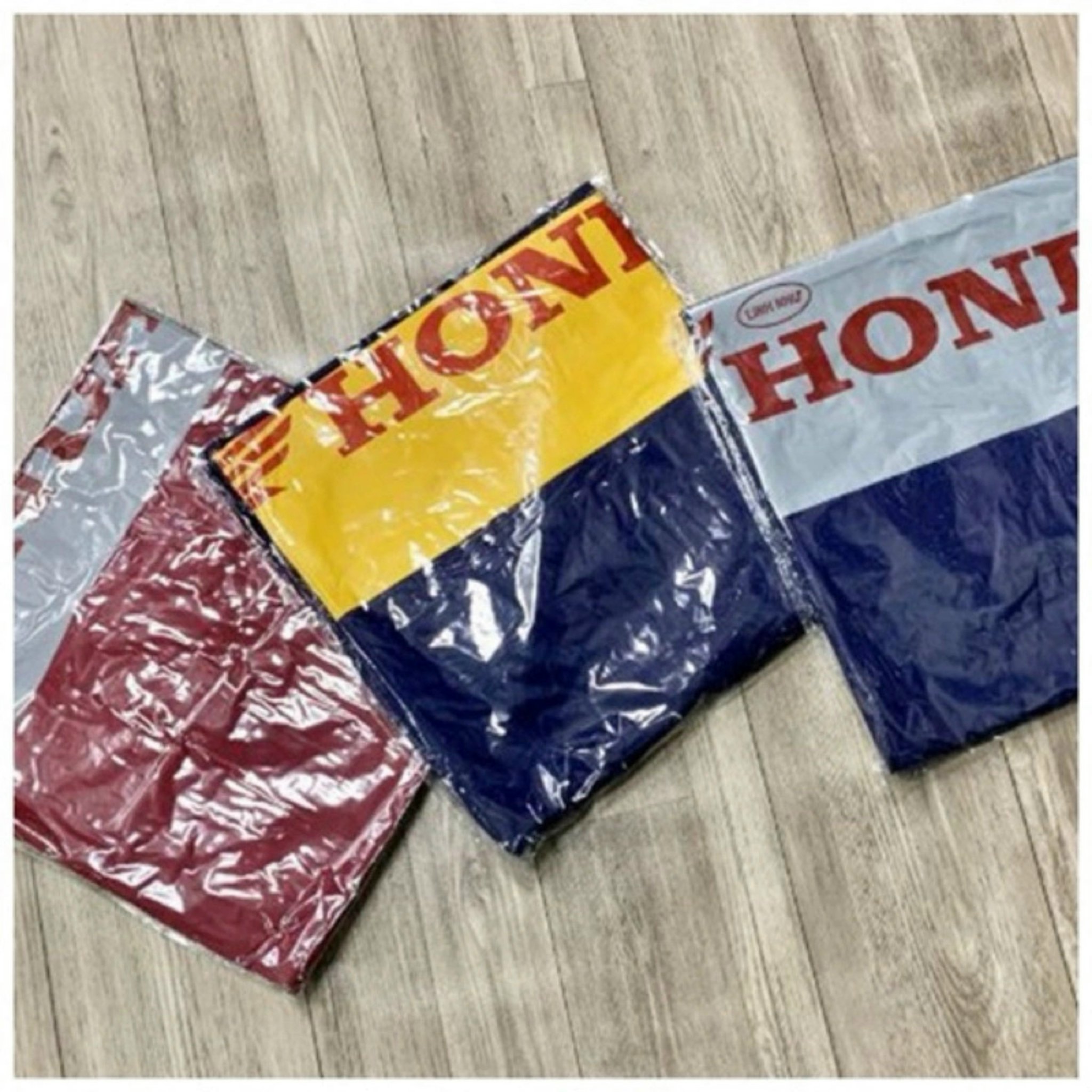 Áo mưa cánh dơi HONDA loại lớn, vạt áo dài rộng, che mưa tốt, chất liệu dày dặn