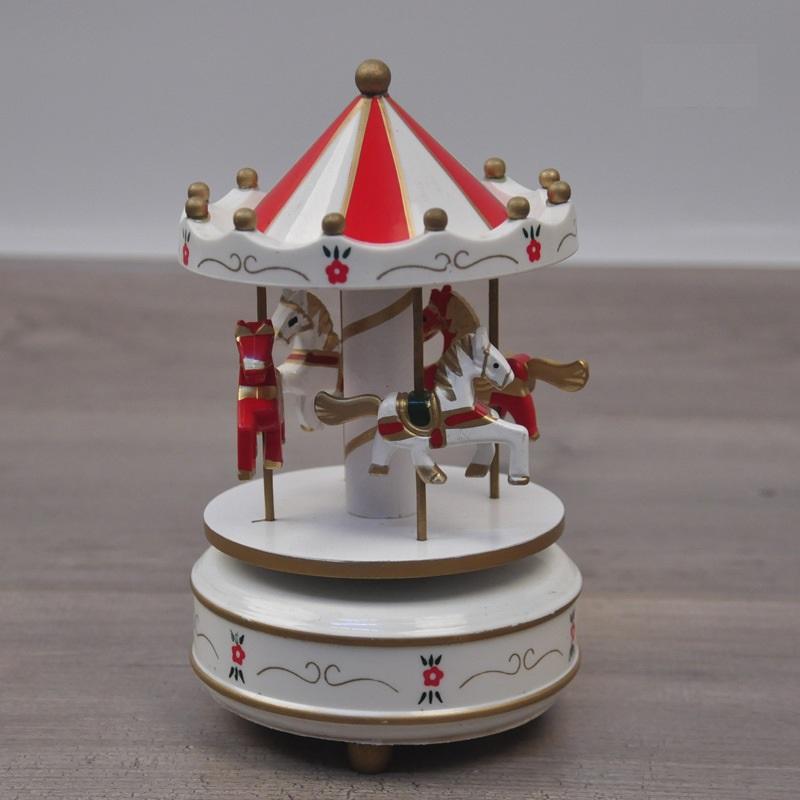 Hộp nhạc Carousel bằng gỗ