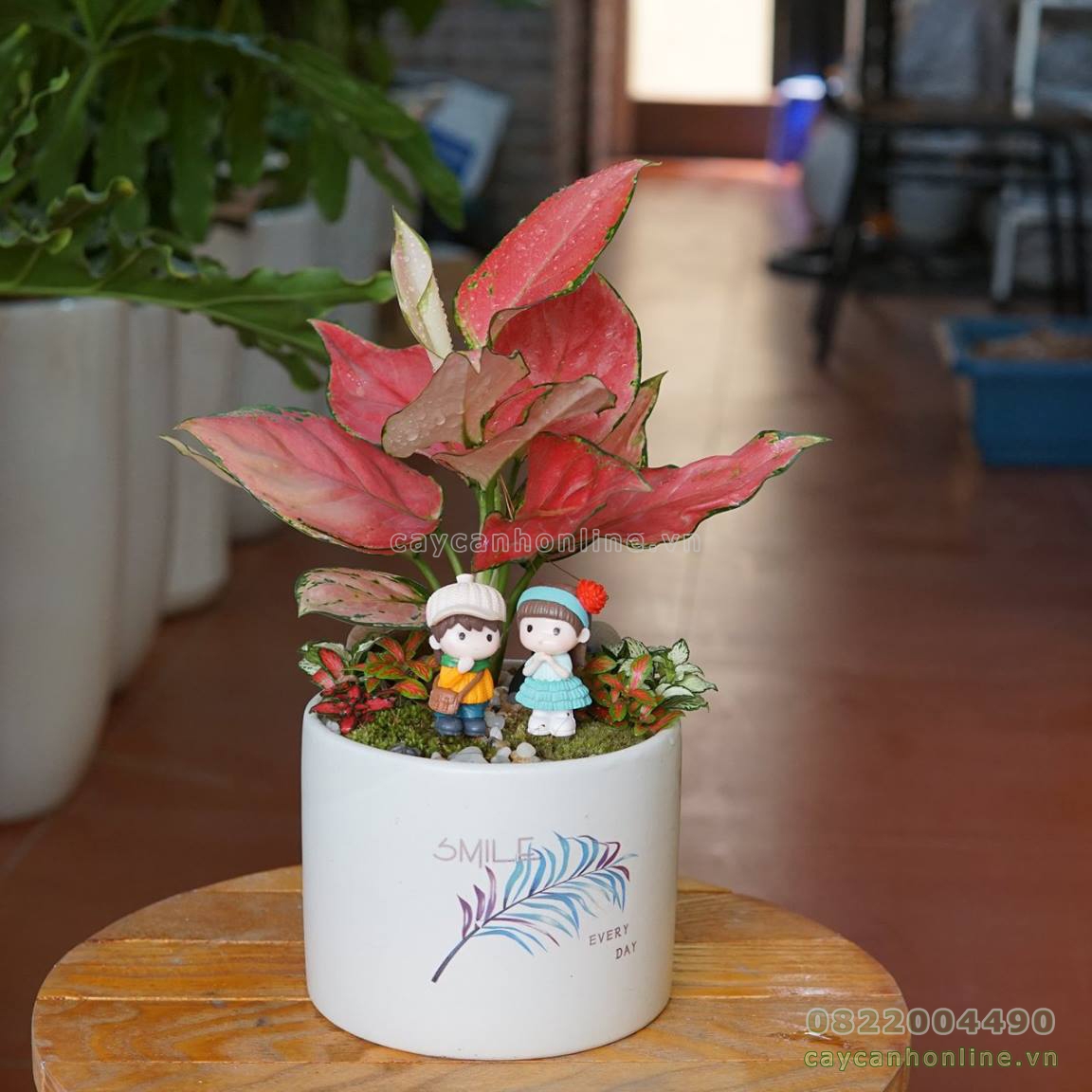 Chậu trụ in hình hoa văn chữ lucky happy smile love trồng cây cảnh đẹp